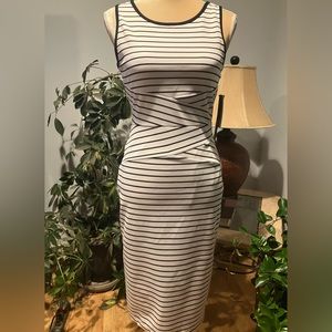 XOXO Black & White Striped Dress Back Exposed Zipper Size M New With Tags